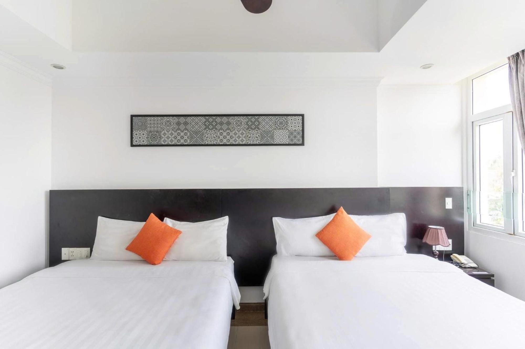 Queen Palace Hotel Da Nang Buitenkant foto